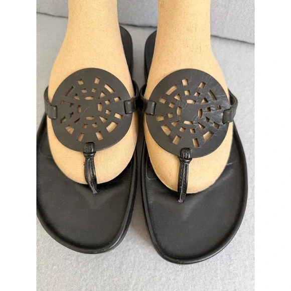 Vionic Solari Black Leather Thong Sandals Medallion Wedge Womens 9.5 JH:01-2023 - Picture 3 of 6